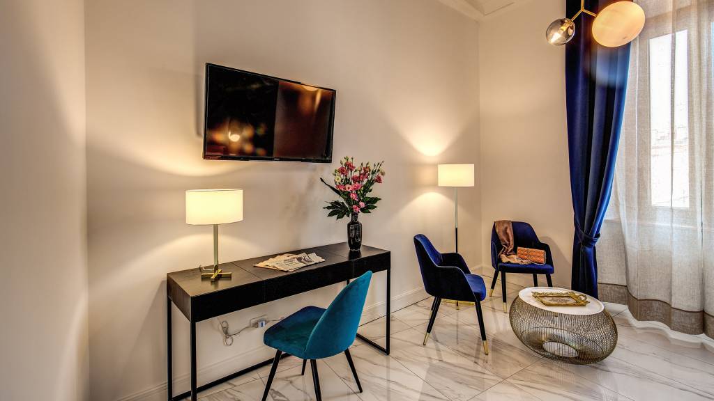 Little-queen-collection-roma-deluxe-10