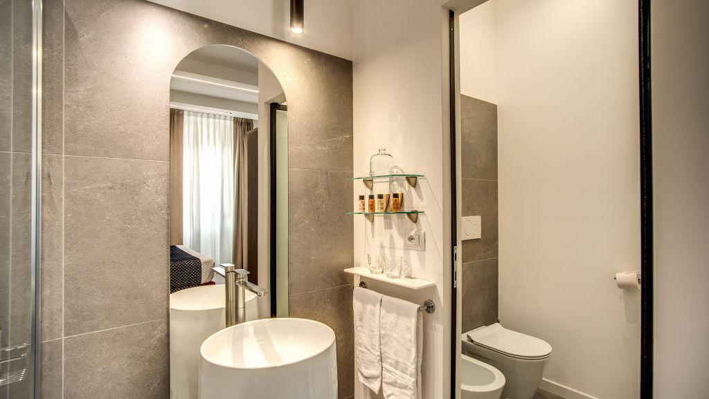 Little-queen-collection-roma-suite-26