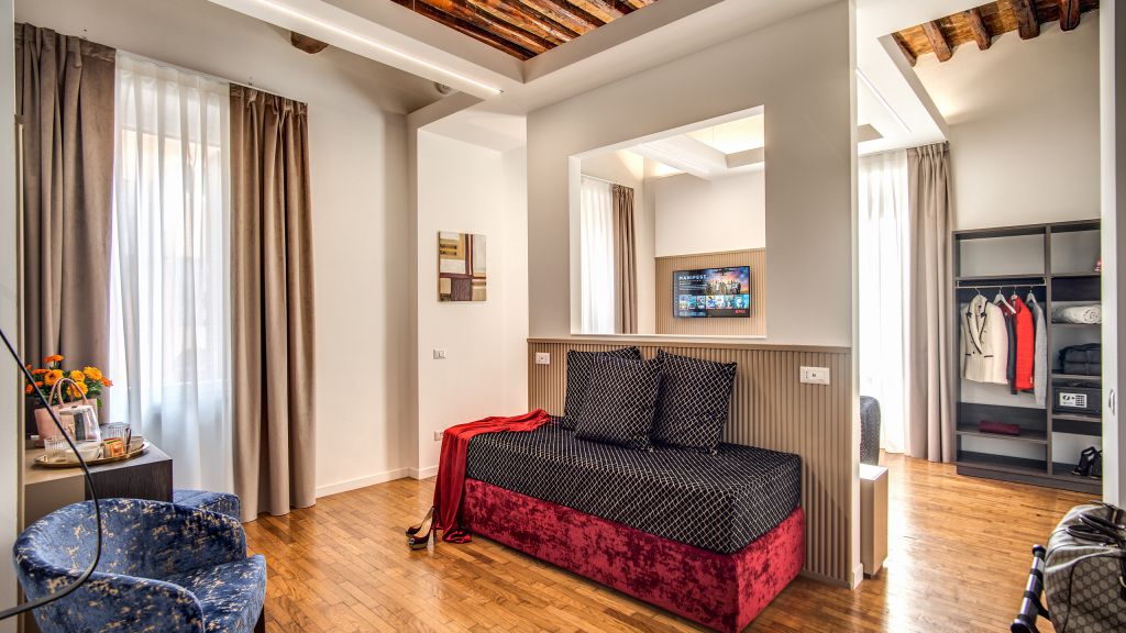 Little-queen-collection-roma-suite-28