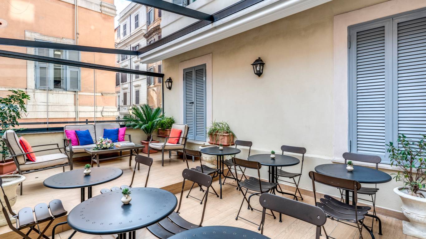 Little-Queen-Suite---20-Terrazza