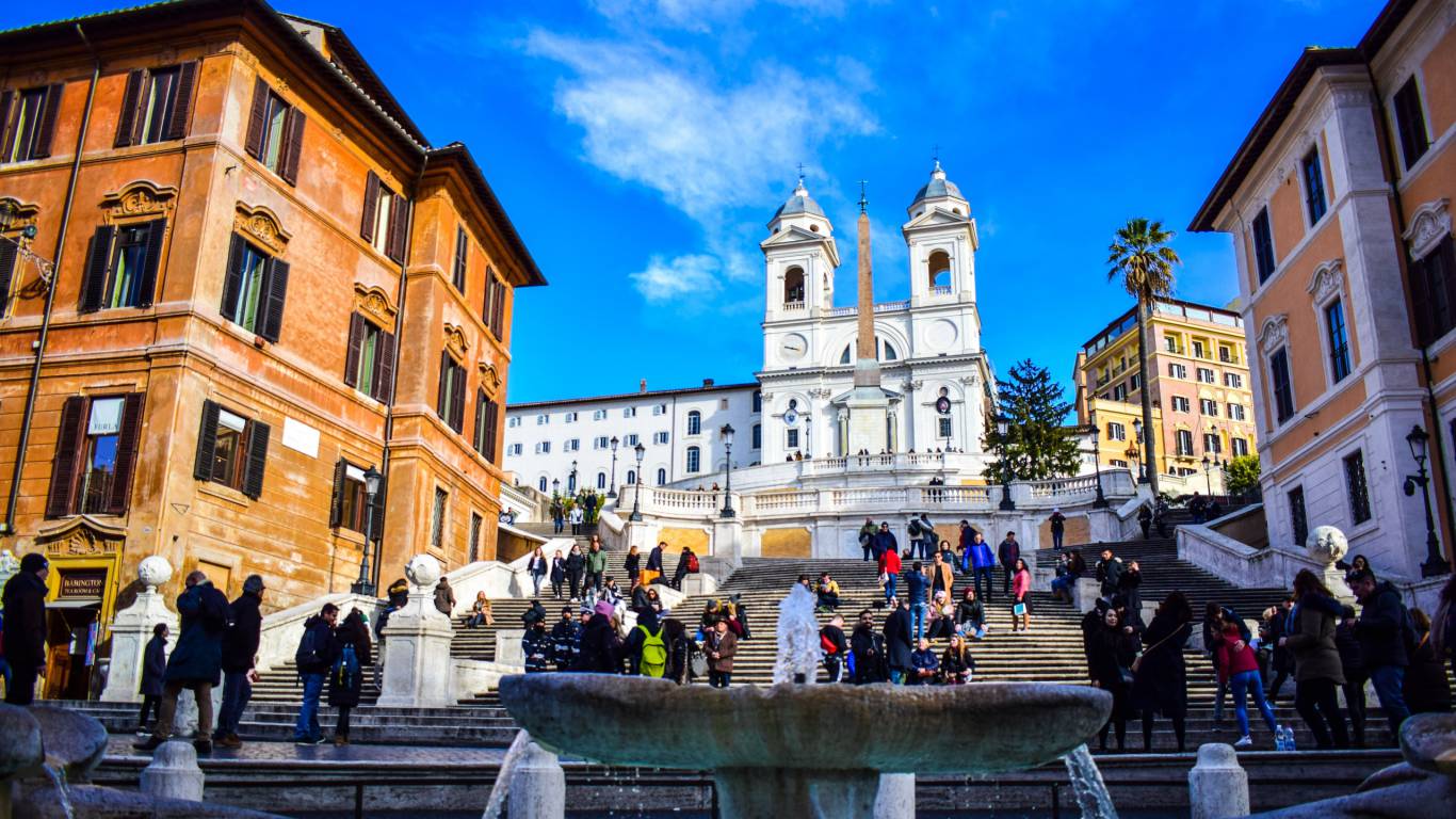 Little-queen-collection-rome-piazza-di-spagna